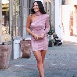 NWT L’atiste One Sleeve Pink Sequin Mini Dress With Attached Choker Size Medium